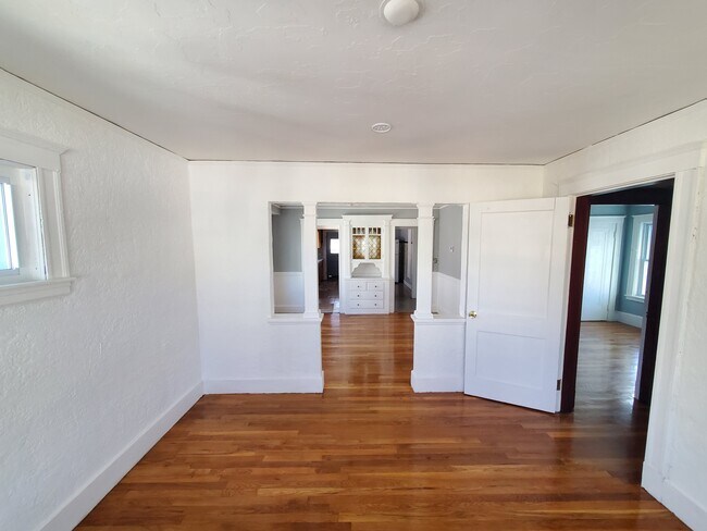 Foto del edificio - 135 Mills St