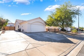 Building Photo - 325 Waterwheel Falls Dr