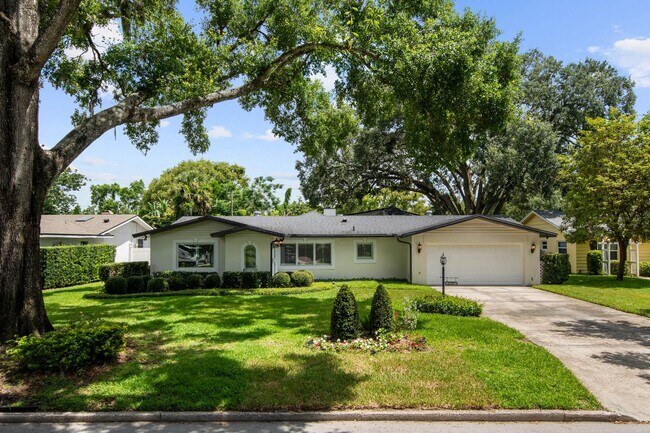 Foto del edificio - Renovated Winter Park 32789 Home for Lease