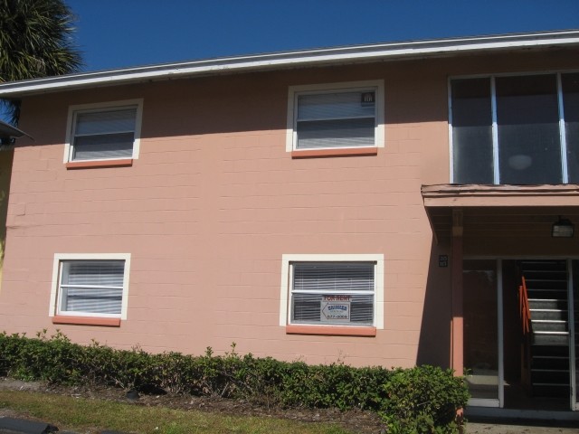 Primary Photo - 5885 Dahlia Dr