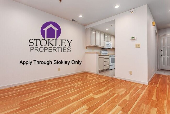 Building Photo - 1370 Las Juntas Way