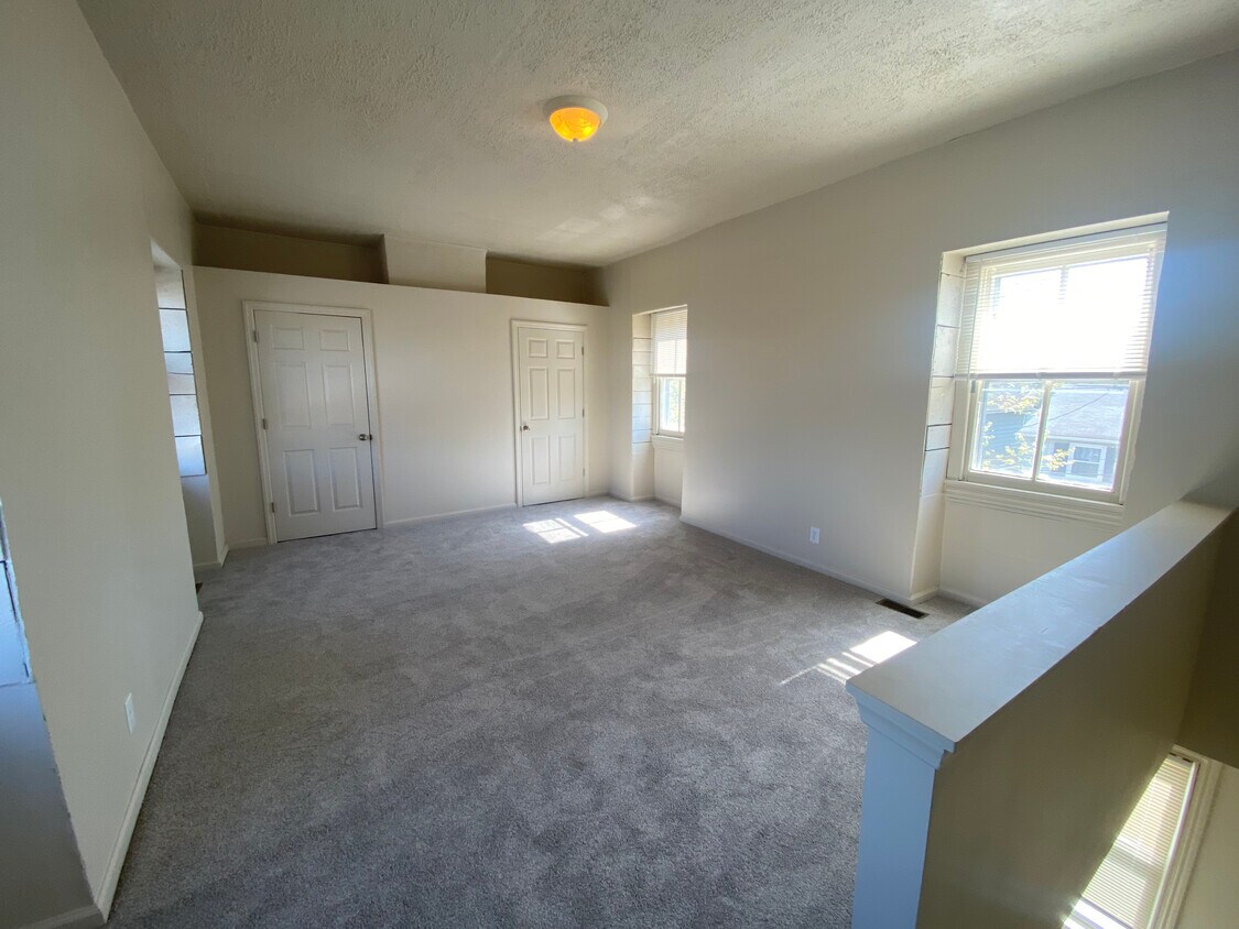 409 Farnsworth Avenue Unit Apt 3, Bordentown, NJ 08505 Apartments in