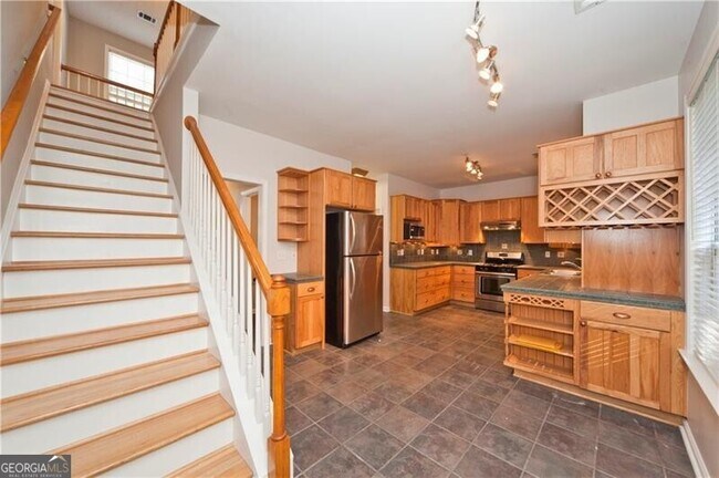 Building Photo - 1170 Rhyne Chase