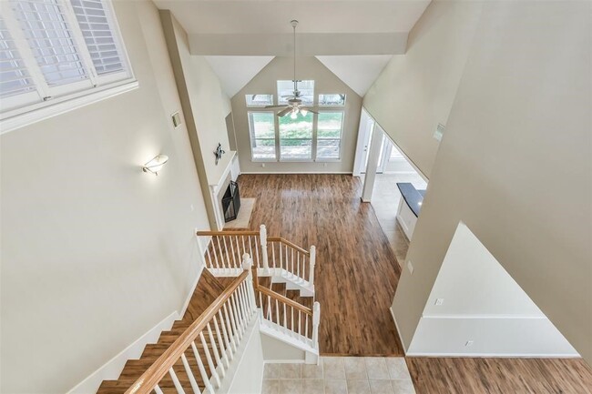 Building Photo - 24031 Bonnamere Ln