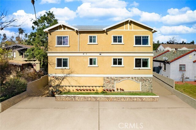 Foto del edificio - 5639 Huntington Dr