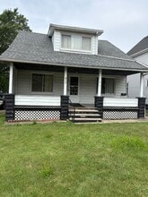 Building Photo - 8713 Jeffries Ave