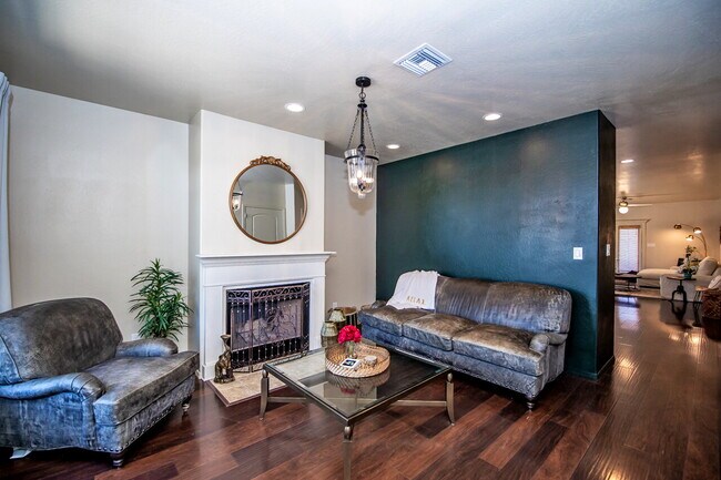 Foto del edificio - "Fully-Furnished 3-Bedroom, 2-Bathroom Home!"