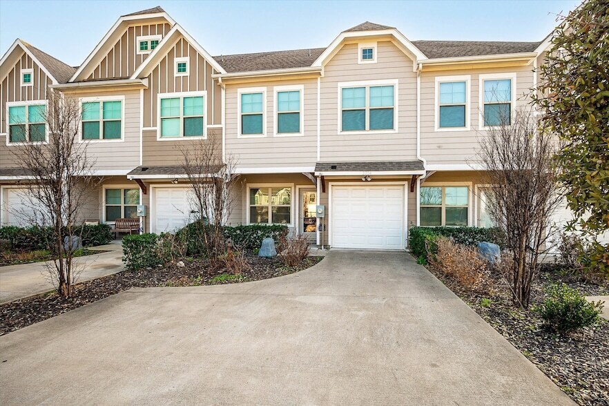 Foto principal - 2721 Vine Ct