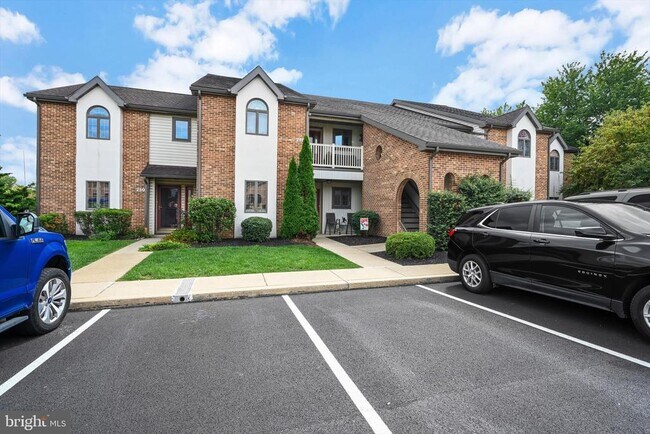 Foto del edificio - 246 Black Oak Dr