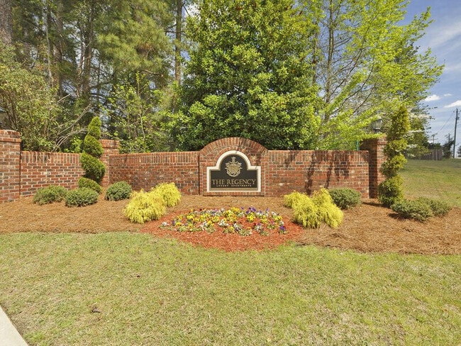 Building Photo - Regency Apartments
