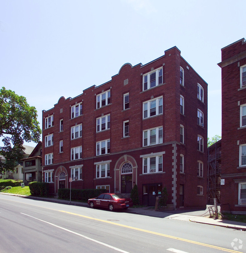 Building Photo - 32-36 Belmont Ave