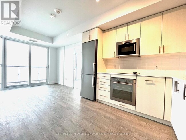 Photo du bâtiment - 2550 Simcoe St N