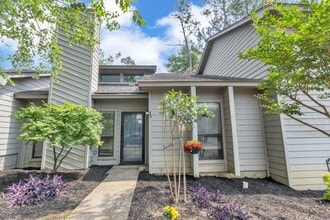 Building Photo - 15 Mockingbird Ln