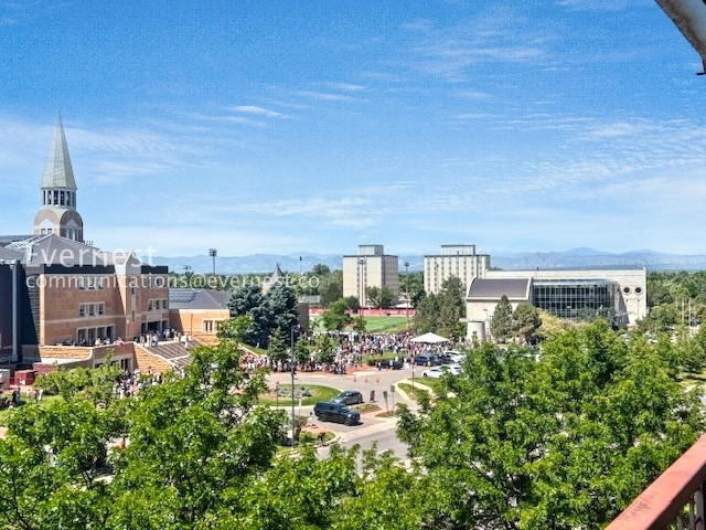 Foto del edificio - 2225 Buchtel Blvd S