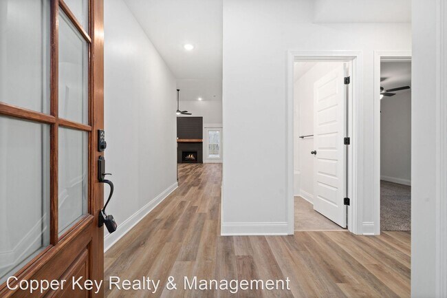 Foto del edificio - 4 br, 2 bath House - 472 Hawkins Road