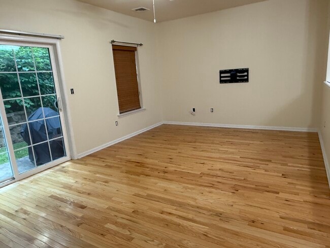 Building Photo - 1504 Crest Park Ct