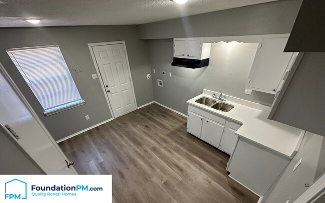 Foto del edificio - 688 Westview Rd