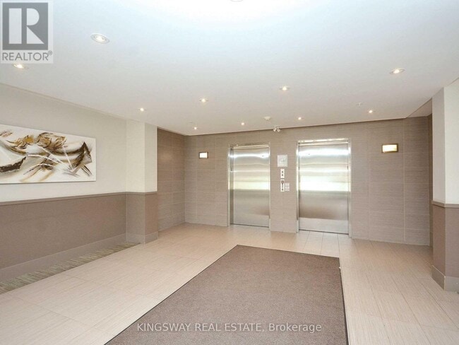 Building Photo - 570 Lolita Gardens