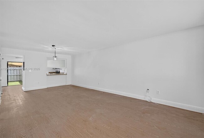Foto del edificio - 10206 SW 77th Ct