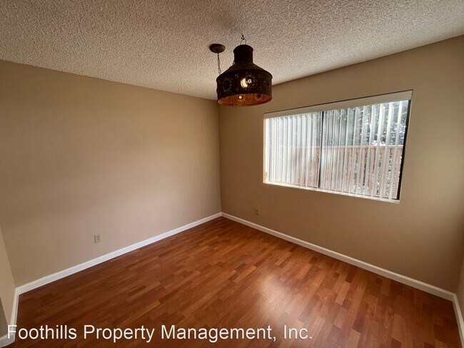 Building Photo - 2 br, 2 bath House - 1390 Vista Montana #15