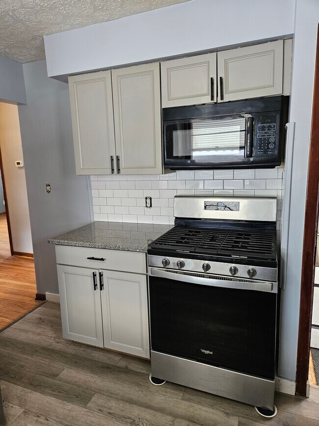 Foto del edificio - 18990 Raymond St