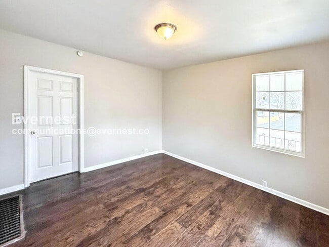 Foto del edificio - 318 Oregon St