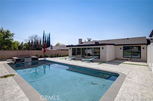 Building Photo - 10920 Garden Grove Ave