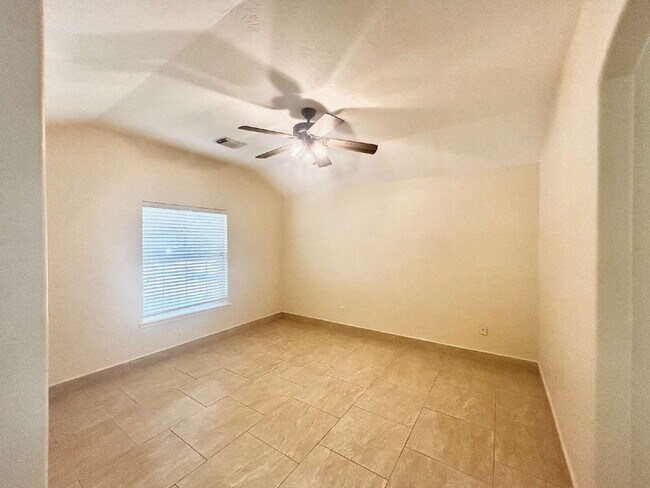 Foto del edificio - 18235 Bonham Oaks Ct