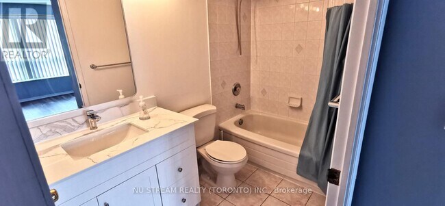 Photo du bâtiment - 3 Pemberton Ave