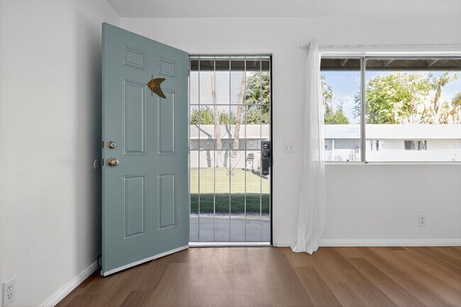 Foto del edificio - 44440 Acacia Dr