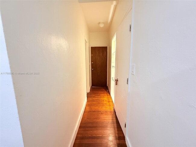 Foto del edificio - 315 W 28th St