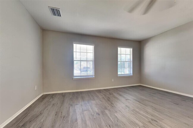 Foto del edificio - 29515 Stapleford St