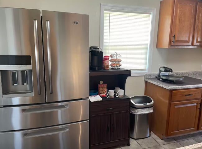 Building Photo - Spacious 3-Bedroom Home on a Quiet Residential Street in Milwaukee