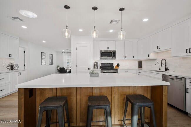 Foto del edificio - 2240 N 74th Way