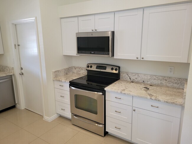Foto del edificio - 5358 E Glencove St