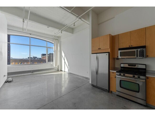 Foto del edificio - 700 N Washington Ave