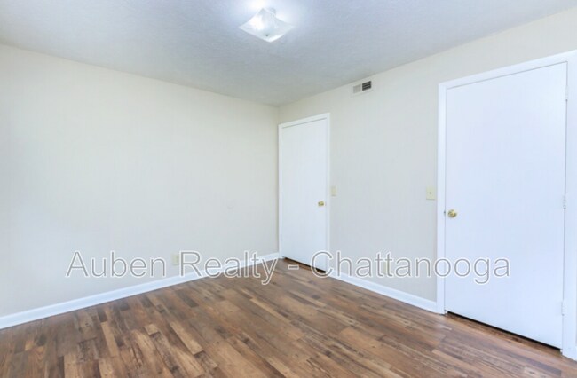 Foto del edificio - 103 S Ridge Dr