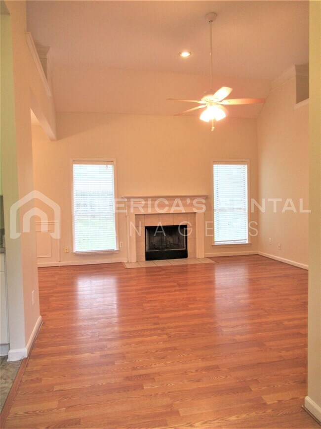 Foto del edificio - Beautiful Home in Helena! Available to Vie...