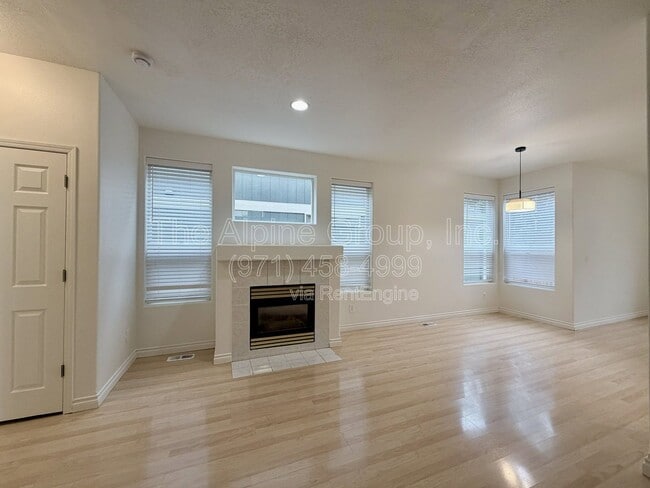 Foto del edificio - 5817 NW 174th Ave
