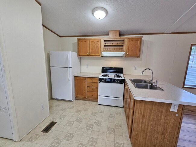 Foto del edificio - 155 Rodeo Dr