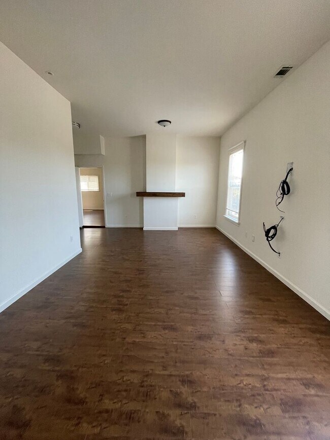 Foto del edificio - 1695 8th St