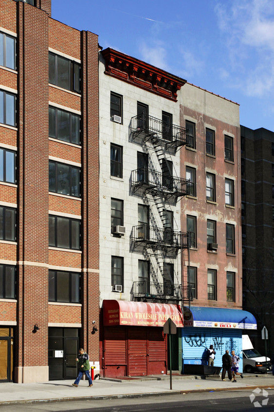 Building Photo - 193 Avenue C