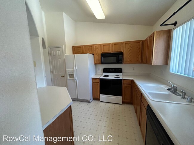 Building Photo - 2 br, 2 bath House - 3665 Strawberry Field...