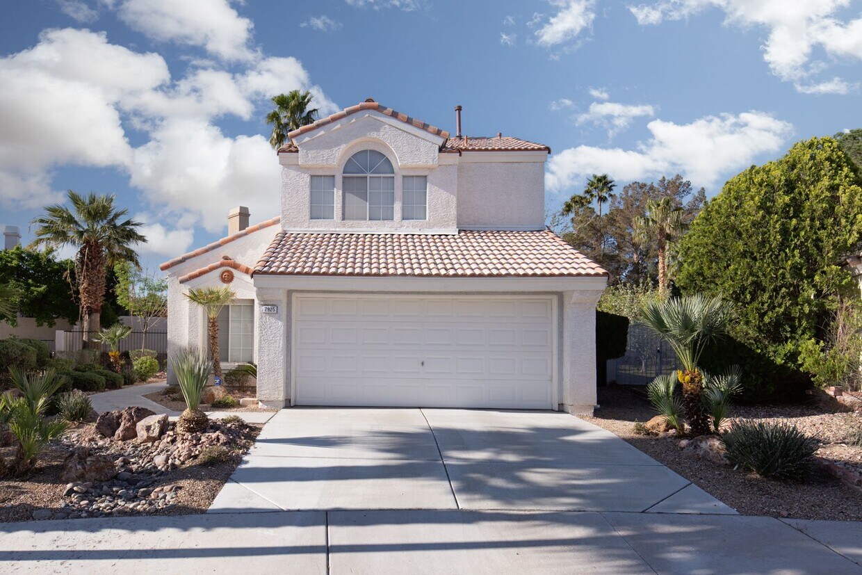 Primary Photo - Refurbished South Shores 3 bedroom