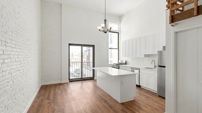 Foto del edificio - 307 W 121st St