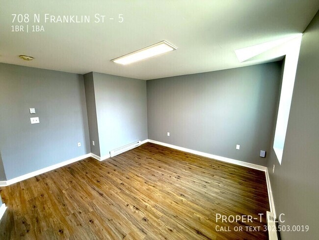 Photo - 708 N Franklin St Apartment