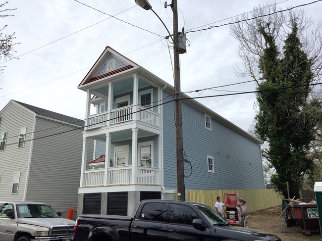 Building Photo - 109 Hanover St