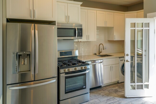 Kitchen - 3833 24th St