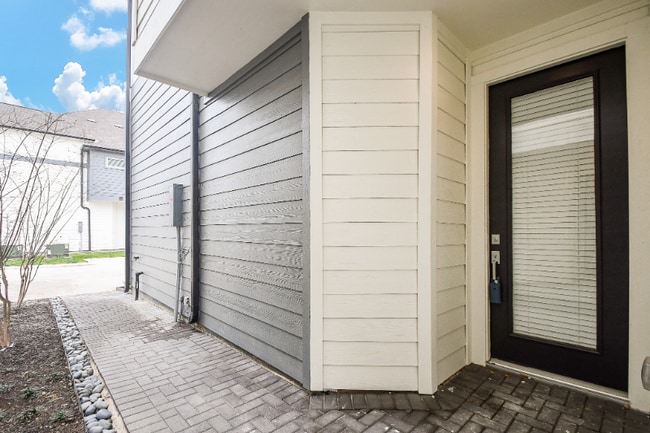 Photo - 2307 Warhol Wy House