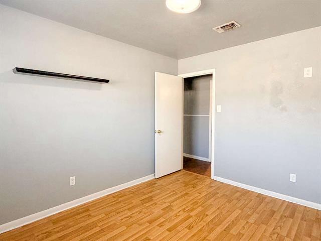 Foto del edificio - 604 Mesquite Ave N